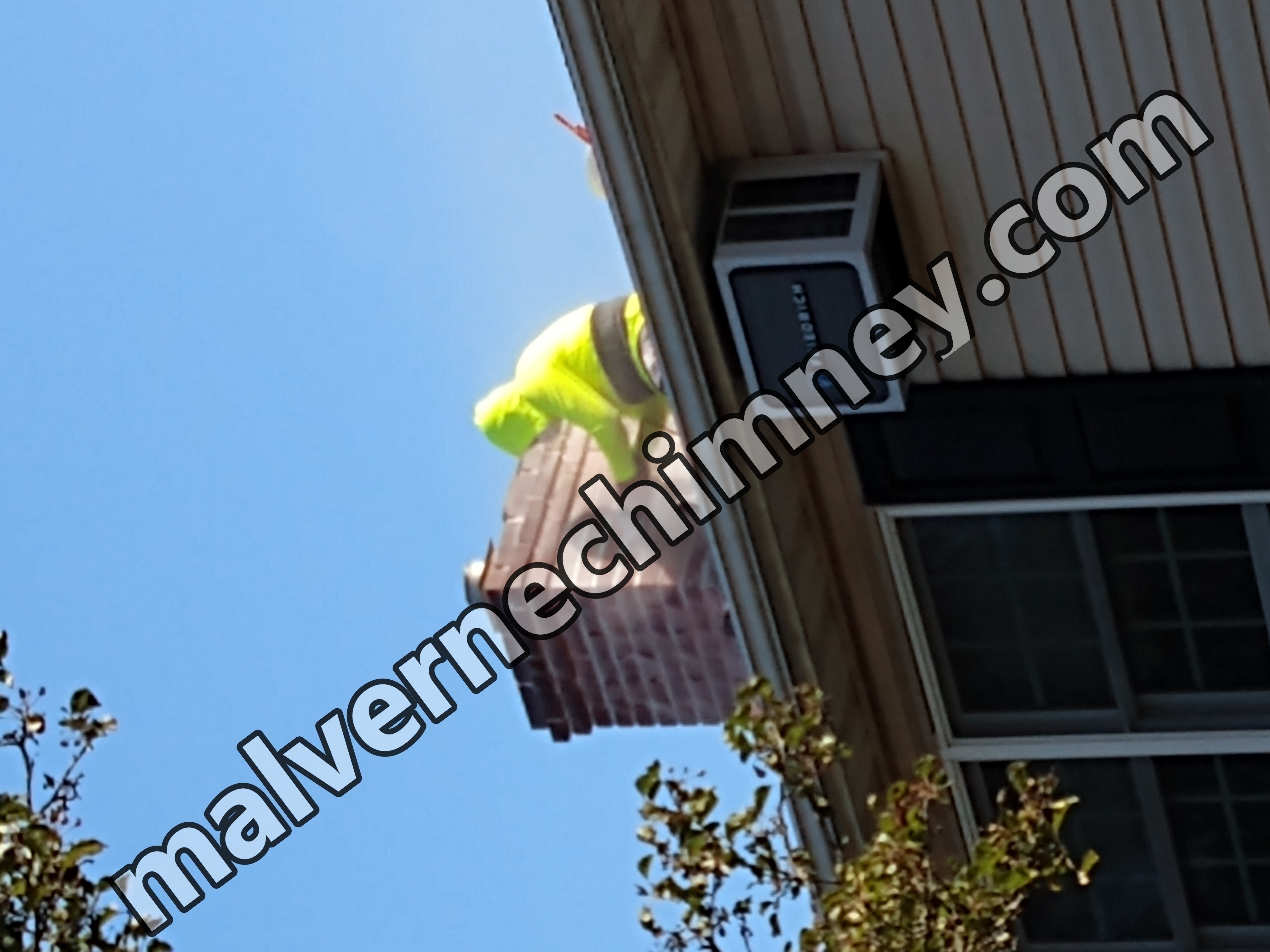 Chimney tuckpointing and mortar repair in Malverne, New York